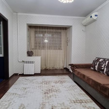 Koktem Apart In The Center Of Almaty 아파트 외부 사진