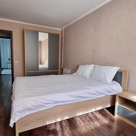 Koktem Apart In The Center Of Almaty 아파트 외부 사진