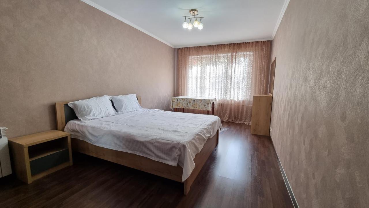 Koktem Apart In The Center Of Almaty 아파트 외부 사진